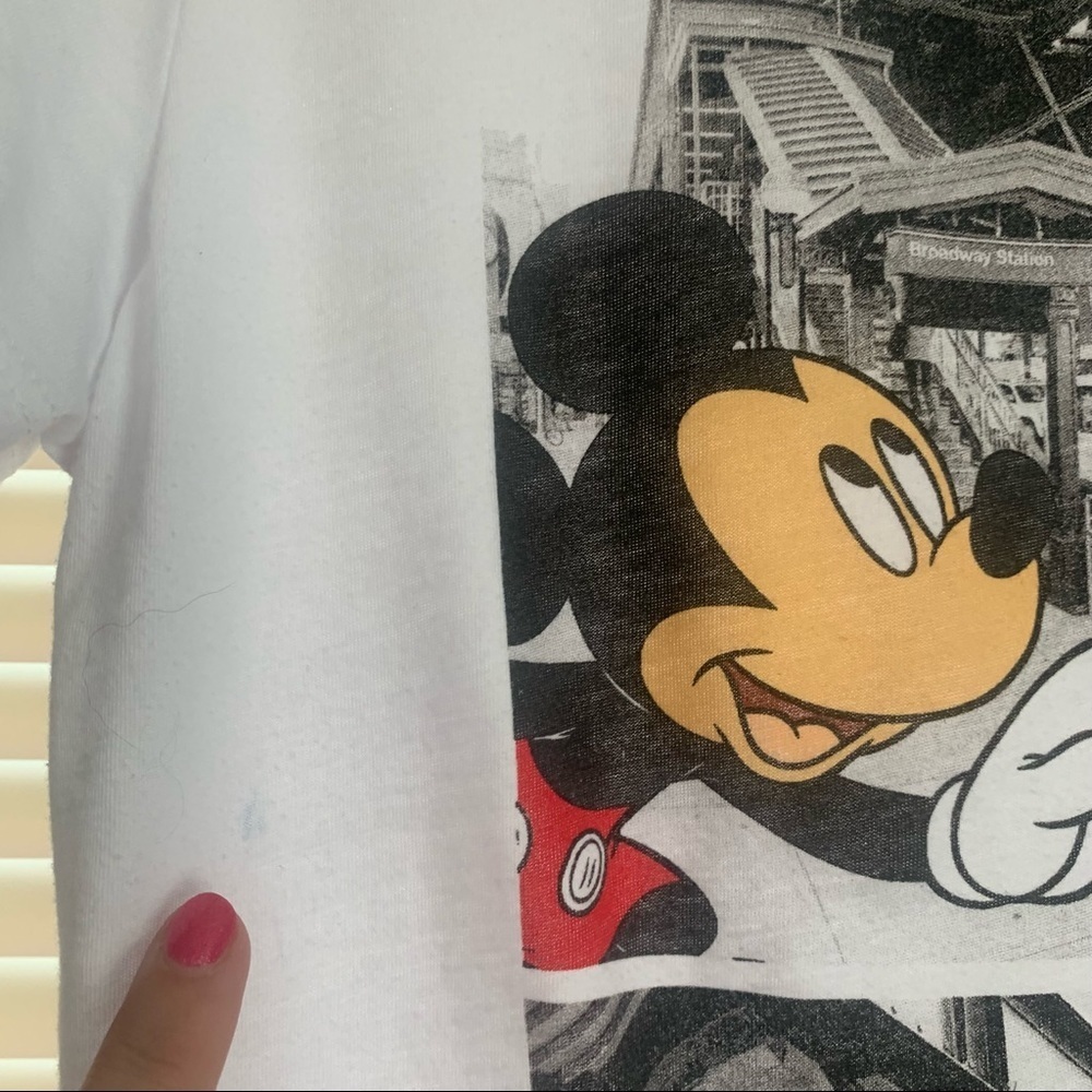 Disney Mickey Mouse T-shirt Medium - Picture 5 of 7